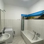 H&m Immobilien 1 Апартаменты *