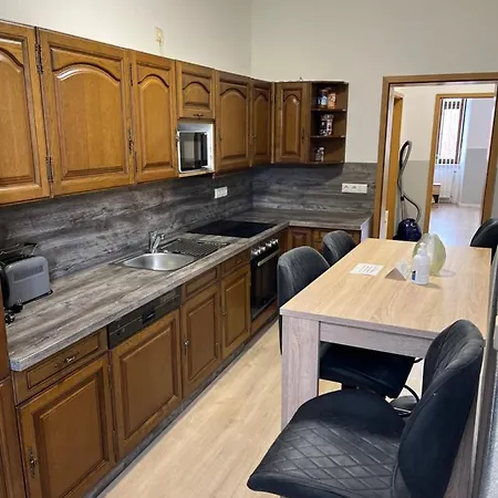 H&m Immobilien 1 Διαμέρισμα *